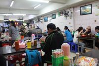 Unik! Bakso Khas Medan dengan Potongan Daging dan Jeroan yang Legendaris