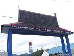 Jokowi Resmikan TPA Sampah Antibau di Kalsel