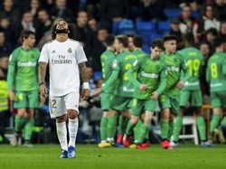 Real Madrid Berlutut di Kaki Real Sociedad