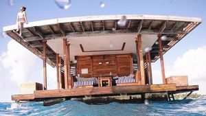 Foto: Indahnya Hotel Apung yang Sediakan Kamar Bawah Laut