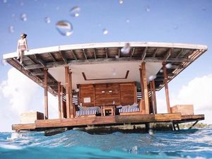 Foto: Indahnya Hotel Apung yang Sediakan Kamar Bawah Laut