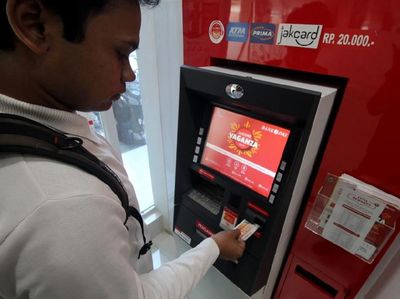 Hari Gini! Masih Ada ATM Pecahan Rp 20.000 Lho