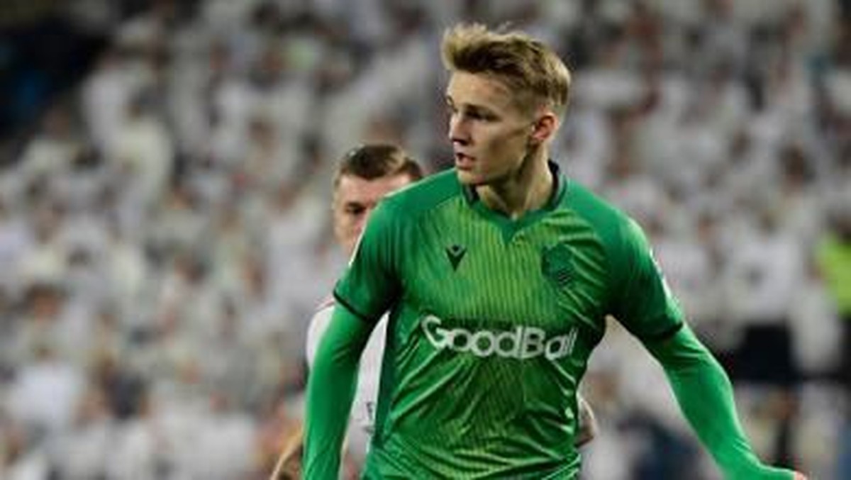 Odegaard berhasil mencetak gol di Bernabeu, tapi untuk Real Sociedad. Foto: JAVIER SORIANO / AFP