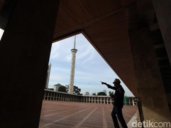 Ada Corona-PSBB, Renovasi Masjid Istiqlal Molor 1,5 Bulan