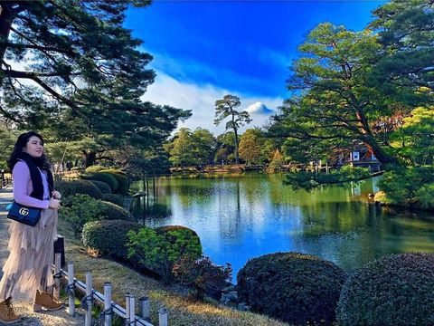 Jauh-jauh Me Time Ke Jepang, Eh Via Vallen Dikira Foto di Sidoarjo