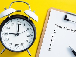 Semakin Tua, Mengapa Waktu Terasa Berlalu Begitu Cepat?