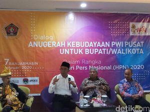 Menko PMK Minta PWI Tertibkan Jurnalis Organisasi Pers Lainnya Menko PMK Minta PWI Tertibkan Jurnalis Organisasi Pers Lainnya