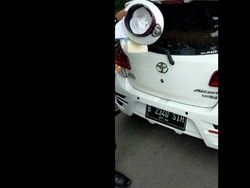 Pemobil yang Ajak Duel Polisi Berhenti di Bahu Tol Angke Hindari Ganjil-Genap