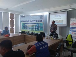 Banyak Jadi Korban Kecelakaan, Karyawan di Gresik Diberi Safety Riding