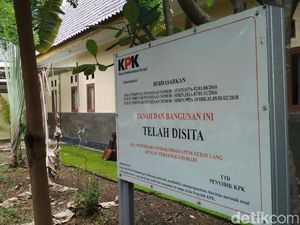 Jaksa Ungkap Momen Rekan Rohadi Serahkan Mobil ke Eks Bupati Indramayu Jaksa Ungkap Momen Rekan Rohadi Serahkan Mobil ke Eks Bupati Indramayu