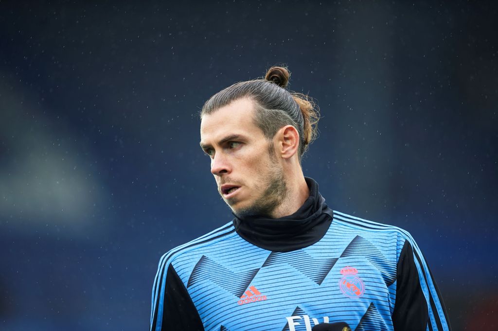 Deportivo Alaves v Real Madrid CF - La LigaVITORIA-GASTEIZ, SPAIN - NOVEMBER 30: Gareth Bale of Real Madrid CF looks on during the Liga match between Deportivo Alaves and Real Madrid CF at Estadio de Mendizorroza on November 30, 2019 in Vitoria-Gasteiz, Spain. (Photo by Juan Manuel Serrano Arce/Getty Images)
