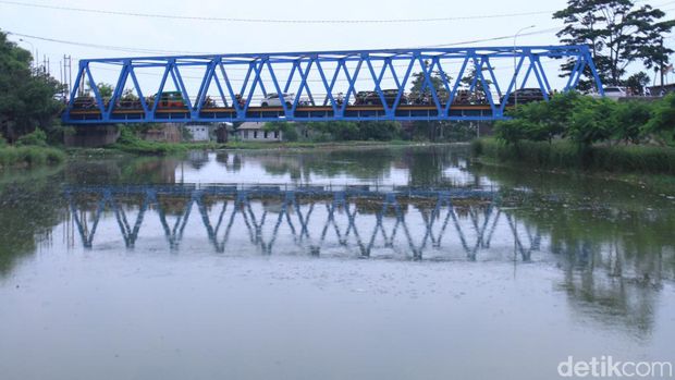 Kondisi Sungai Citarum lama sudah bebas dari sampah sesuai yang diposting gubernur, Sabtu (8/2/2020)