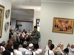 JK dan Sandiaga Uno Hadiri Tahlilan Gus Sholah