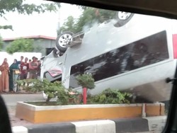 Minibus Rombongan Pengantin Kecelakaan di Barru Sulsel, 6 Penumpang Terluka