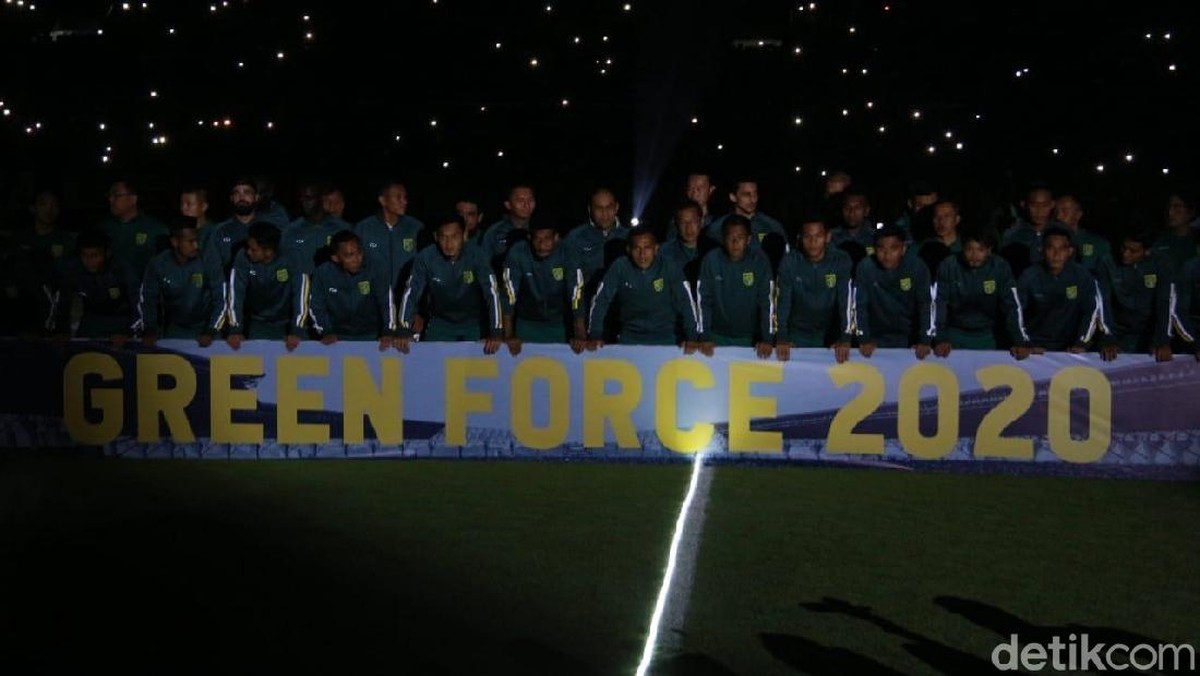 Persebaya Surabaya menggelar launching team di Stadion Gelora Bung Tomo, Surabaya, (Sabtu 8/2/2020). (Foto: Hilda Meilisa/detikSport)
