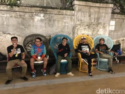 Mendulang Cuan Lewat Merchandise