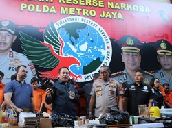 Ganja Sintetis yang Diproduksi di Surabaya Dijual Sindikat Via Aplikasi Chat
