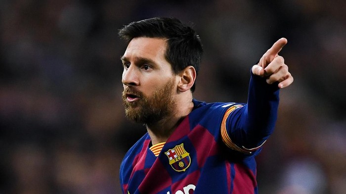 BARCELONA, SPAIN - FEBRUARY 02: Lionel Messi of FC Barcelona reacts during the Liga match between FC Barcelona and Levante UD at Camp Nou on February 02, 2020 in Barcelona, Spain. (Photo by David Ramos/Getty Images)