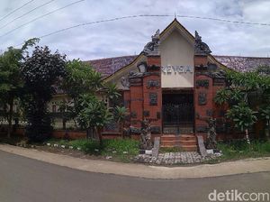 Video: Penampakan Rumah Sakit Milik Rohadi PNS Tajir Melintir Video: Penampakan Rumah Sakit Milik Rohadi PNS Tajir Melintir