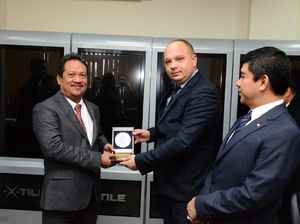 RI-Ukraina Kerja Sama, Wamenhan Minta Pindad Serius Garap Kendaraan Tempur RI-Ukraina Kerja Sama, Wamenhan Minta Pindad Serius Garap Kendaraan Tempur