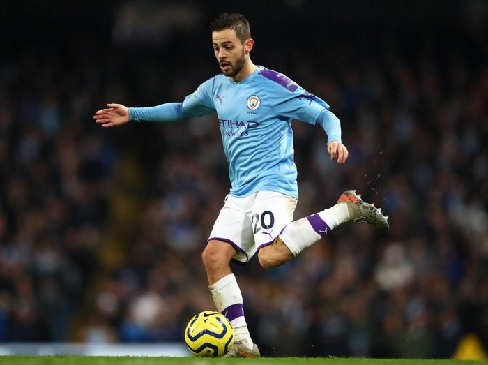MANCHESTER, ENGLAND - DECEMBER 21: Bernardo Silva of Manchester City in action during the Premier League match between Manchester City and Leicester City at Etihad Stadium on December 21, 2019 in Manchester, United Kingdom. (Photo by Clive Brunskill/Getty Images)