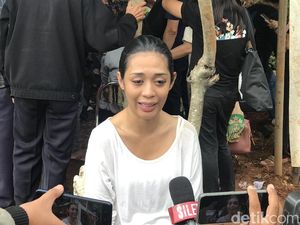 Karen Pooroe Galakkan JE Si Terduga Pedofil Harus Dipenjara Seumur Hidup Karen Pooroe Galakkan JE Si Terduga Pedofil Harus Dipenjara Seumur Hidup
