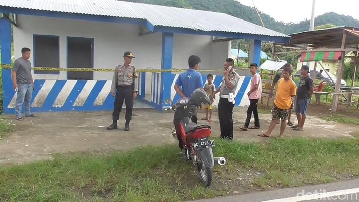 Bekas Pos Lalu Lintas Polres Polman (Abdy Febriady/detikcom) Bekas Pos Lalu Lintas Polres Polman (Abdy Febriady/detikcom)