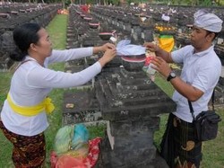 Ritual Adat Mengenang Jasa Pahlawan Nasional I Gusti Ngurah Rai