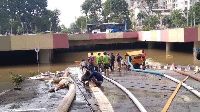 Underpass Kemayoran Banjir