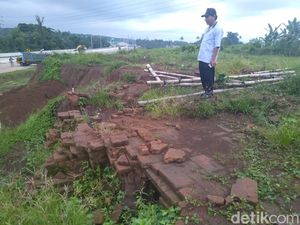 Jasa Marga Bangun Dinding Penahan Tanah Situs Sekaran di Tol Pandaan-Malang Jasa Marga Bangun Dinding Penahan Tanah Situs Sekaran di Tol Pandaan-Malang