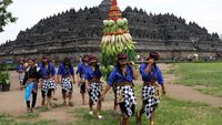 Tradisi Ruwat Rawat Borobudur di Magelang