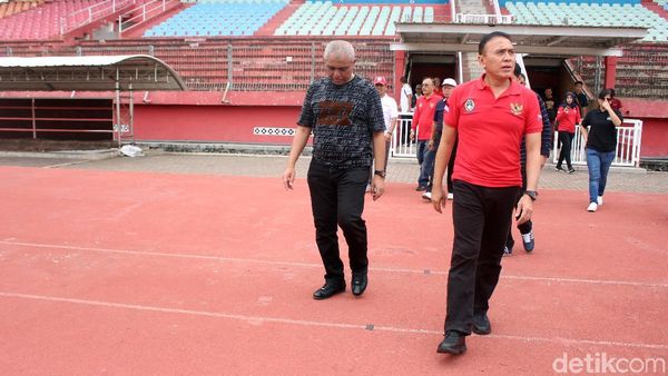Ketum PSSI Tinjau Stadion Pendamping Piala Dunia U-20 di Sidoarjo