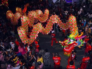 Foto: Semaraknya Cap Go Meh Berbagai Daerah di Indonesia Foto: Semaraknya Cap Go Meh Berbagai Daerah di Indonesia