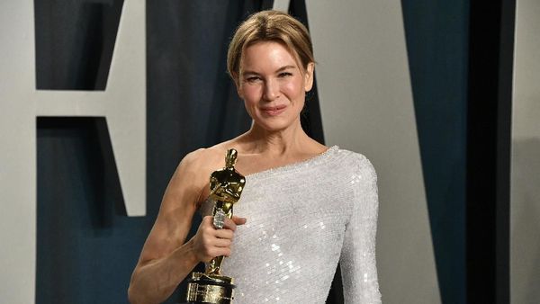 Potret Renee Zellweger yang Perubahan Wajahnya Kembali Jadi Sorotan