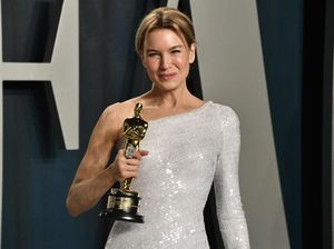 Potret Renee Zellweger yang Perubahan Wajahnya Kembali Jadi Sorotan Potret Renee Zellweger yang Perubahan Wajahnya Kembali Jadi Sorotan