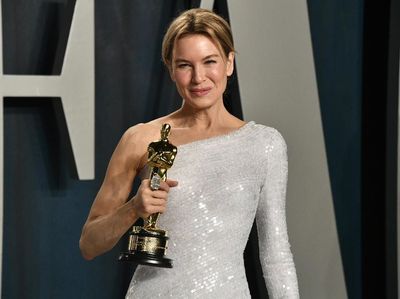 Potret Renee Zellweger yang Perubahan Wajahnya Kembali Jadi Sorotan