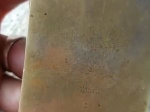 Viral Emas Batangan Murni Ditemukan di Jambi, Hoax or Not?