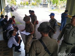Modus Pelajar SMP-SMA di Ciamis Bolos: Tak Ada Guru hingga PKL