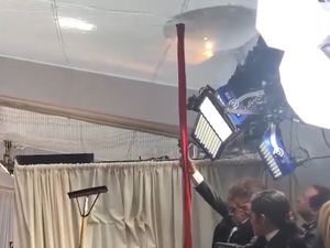 Oscar 2020 Disambut Hujan Deras Oscar 2020 Disambut Hujan Deras