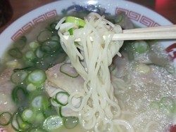 Bukan di Resto Mewah, Ramen Enak Kyoto Ini Dijual di Mobil Van