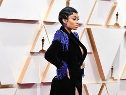 10 Artis Busana Terburuk Oscar 2020, Terlalu Seksi Hingga Mirip Ulat Bulu