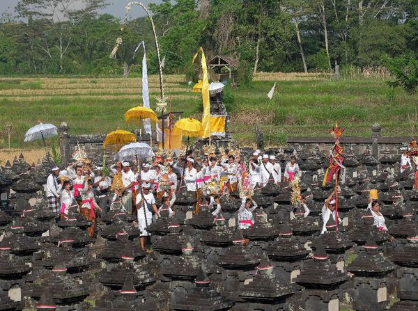 Potret Ritual Adat Mengenang Perjuangan I Gusti Ngurah Rai