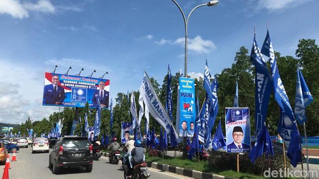Panasnya Kongres PAN: Kursi Terbang, Kaca Pecah