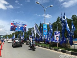 Perang Spanduk di Kongres PAN: Zulhas Lanjutkan, Asman Abnur Perubahan