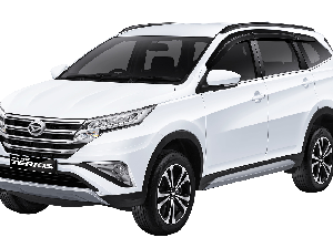 Tak Sempat Rutin ke Bengkel, Begini Cara Rawat Mobil Sendiri