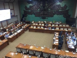 DPR Panggil BEI Bahas Kasus Jiwasraya