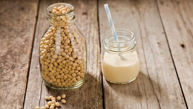 Healthy hazelnut drink (smoothie) - horizontal