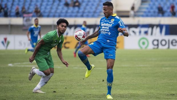 Pemain Persib Wander Luiz positif virus corona.