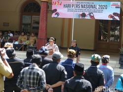 Peringati HPN ke-74, Wartawan Probolinggo Upacara Bendera di Museum