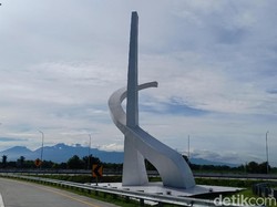 Ini Filosofi Tugu di Tol Madiun yang Dikaitkan dengan Palu Arit PKI